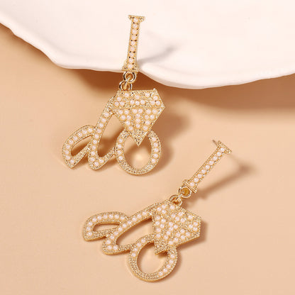 Orecchino classico dal fascino senza tempo