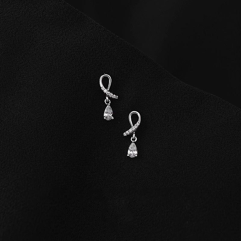 Orecchino romantico per momenti speciali