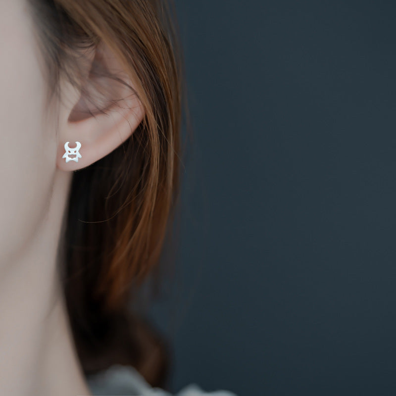 Orecchino stupendo per uso quotidiano