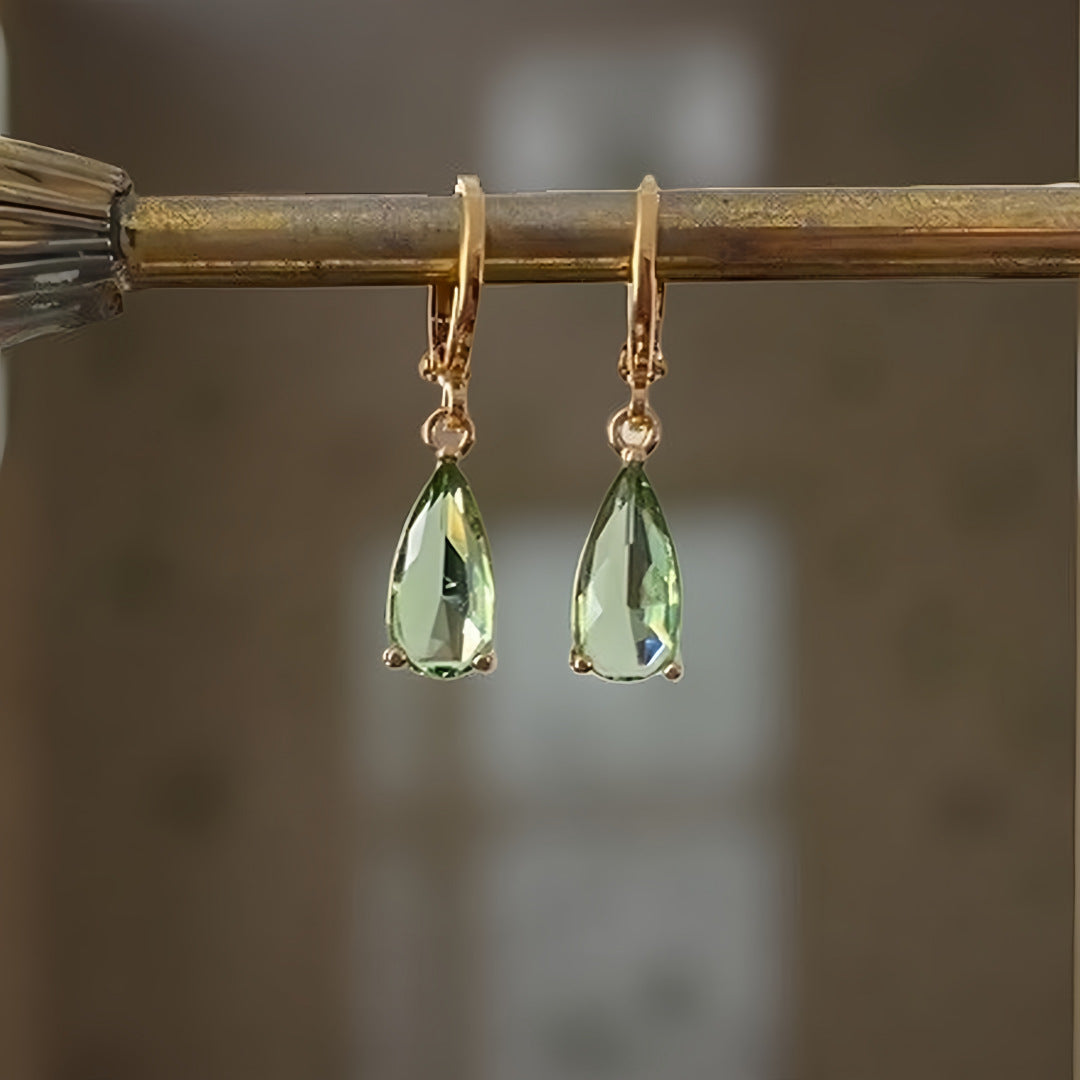 Orecchino elegante per ogni occasione