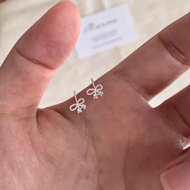 Orecchino stupendo per uso quotidiano