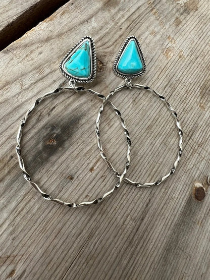 Argento Orecchino bellissimo con stile unico