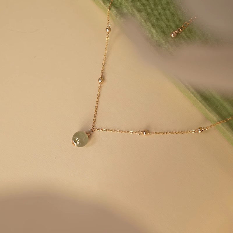 Gioiello artigianale delicato