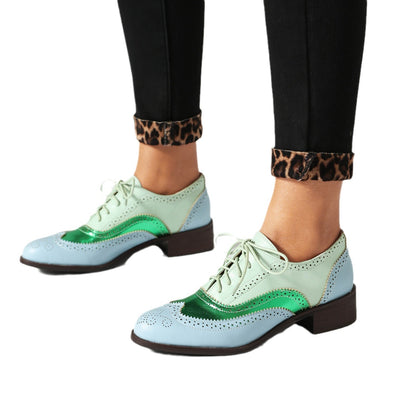 Scarpe Ortopediche Aggraziate dal Look Moderno