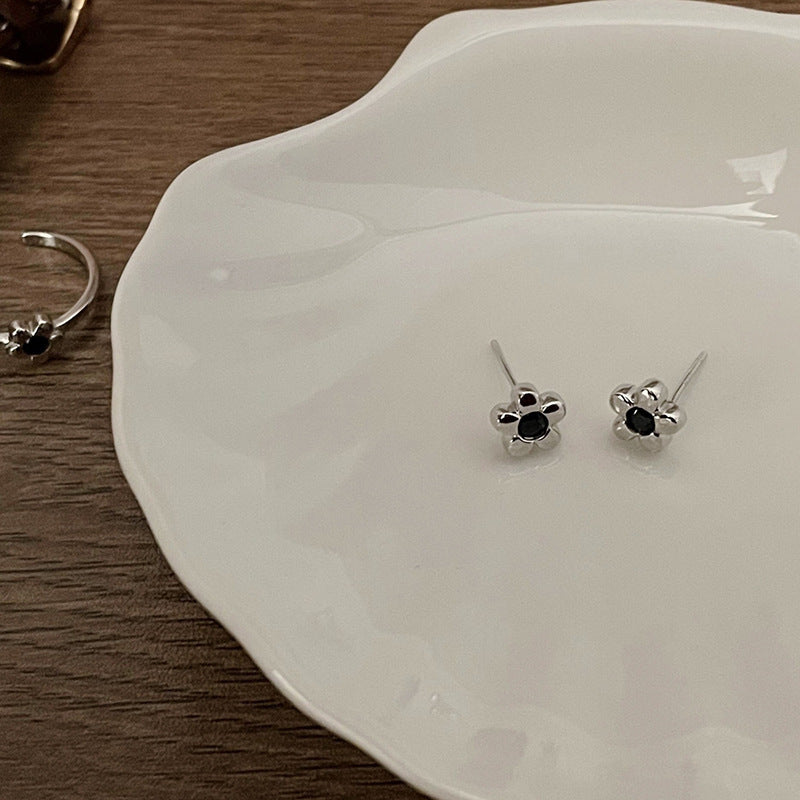 Orecchino classico dal fascino senza tempo