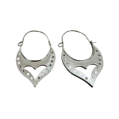 Orecchino romantico per momenti speciali