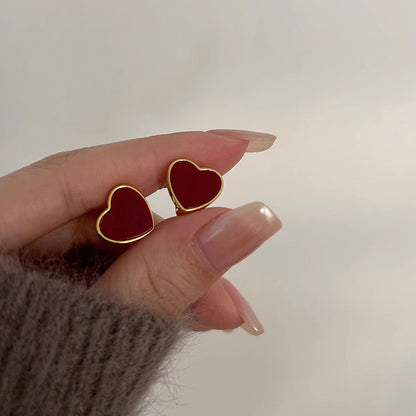 Orecchino classico dal fascino senza tempo