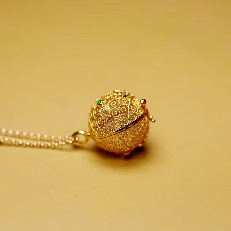 Ciondolo vintage fatto a mano