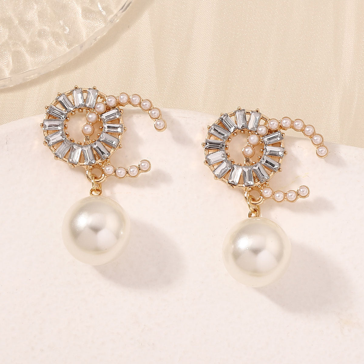 Orecchino elegante per ogni occasione