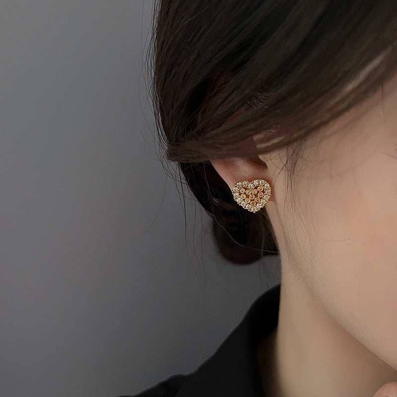 Orecchino bellissimo con stile unico