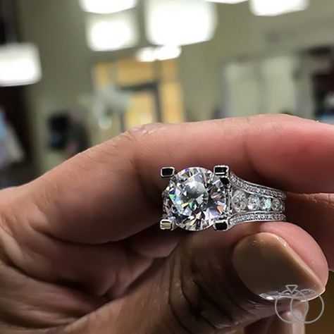 Anello stupendo per uso quotidiano