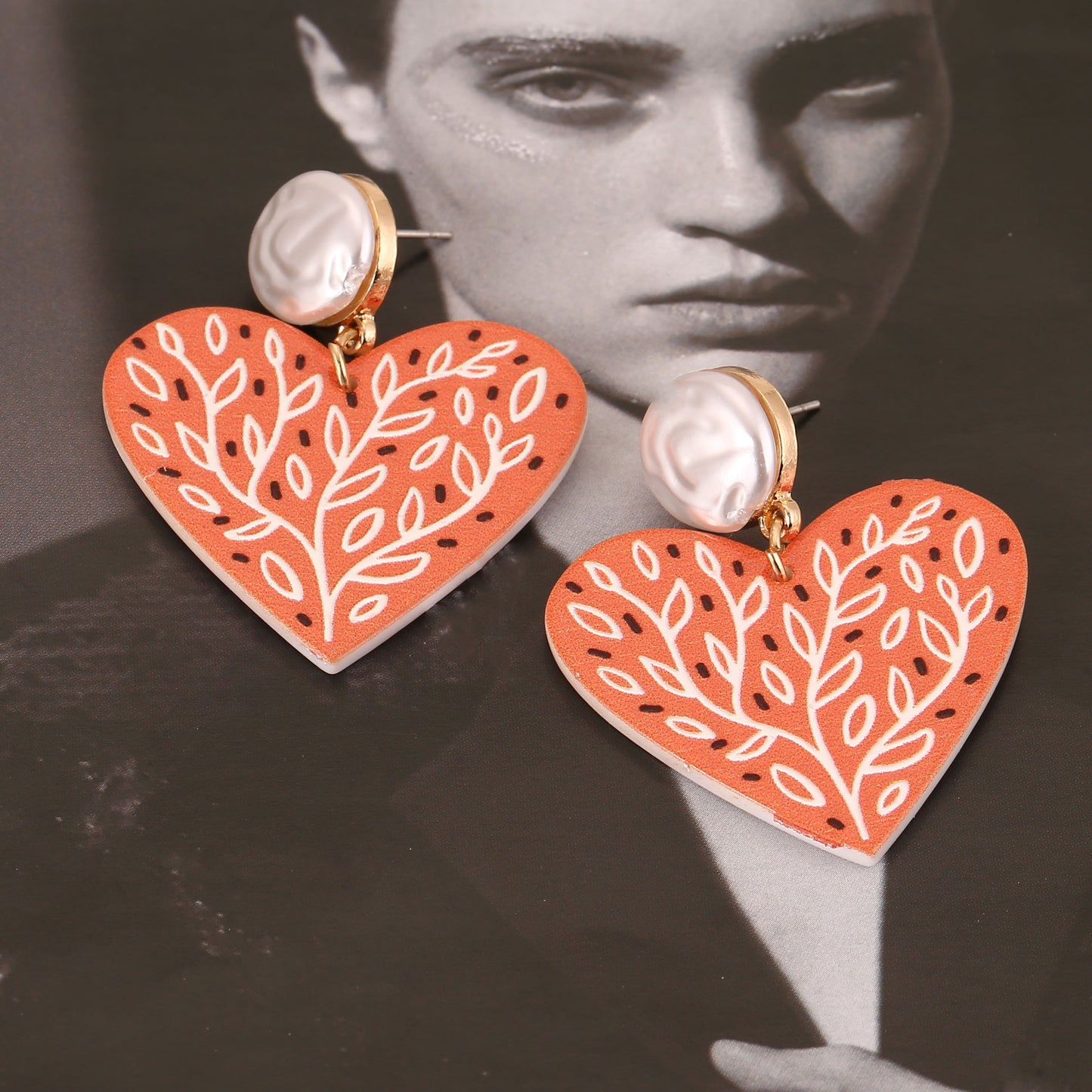 Perla Orecchino artigianale delicato