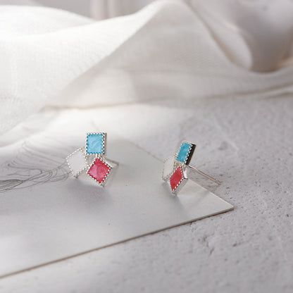 Orecchino artigianale delicato