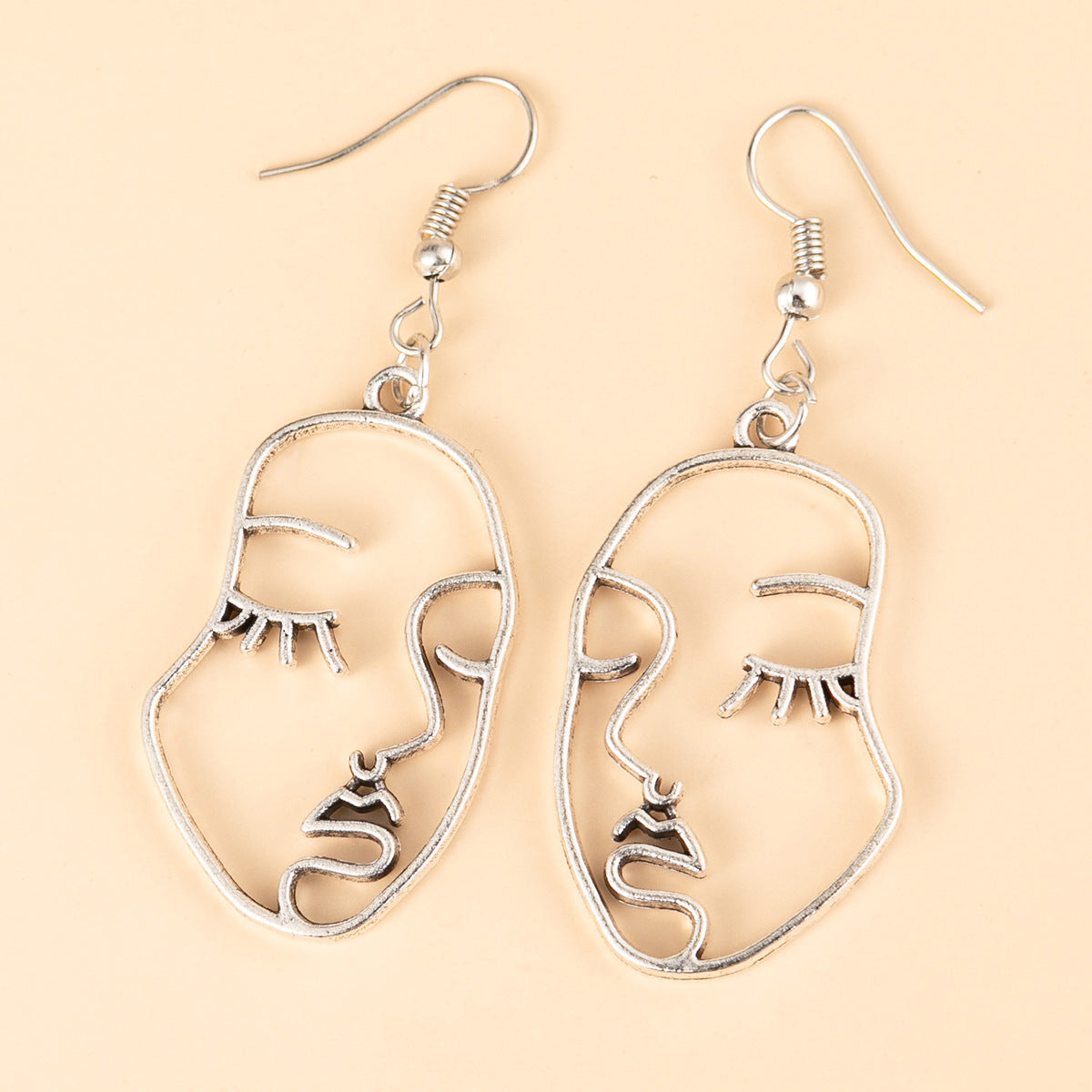 Orecchino stupendo per uso quotidiano