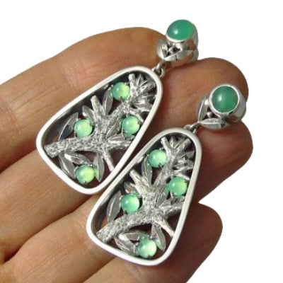 Orecchino artigianale delicato