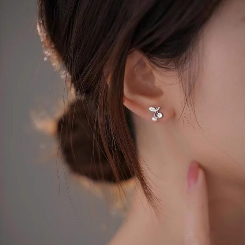 Perla Orecchino artigianale delicato