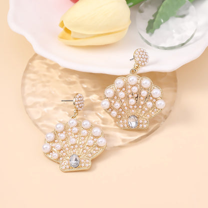 Perla Orecchino classico dal fascino senza tempo