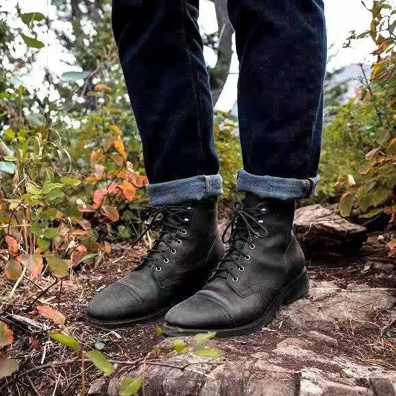 Scarpe Ortopediche Ispirate al Vintage