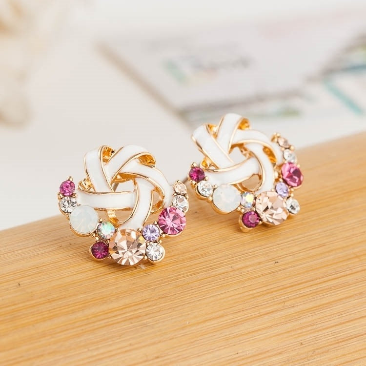 Orecchino bellissimo con stile unico