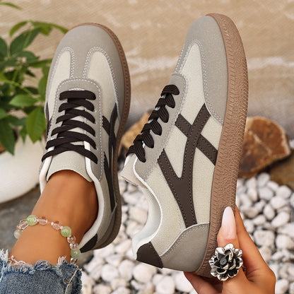 Sneakers Ortopediche Aggraziate dal Look Moderno