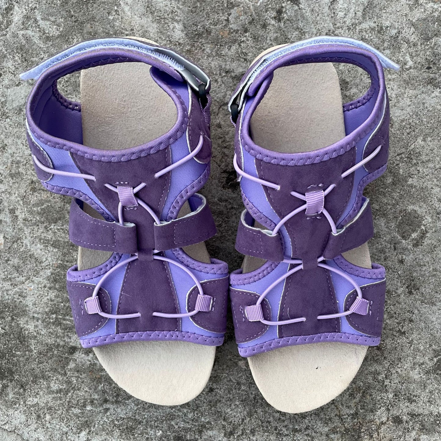 Sandali Ortopediche Aggraziate dal Look Moderno