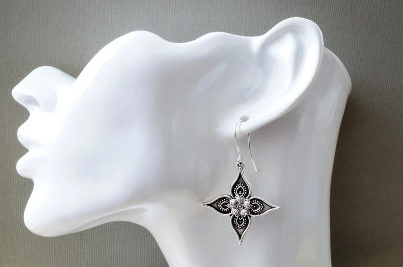 Orecchino bellissimo con stile unico