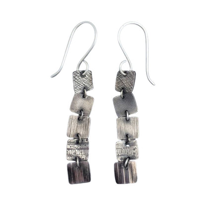 Orecchino artigianale delicato