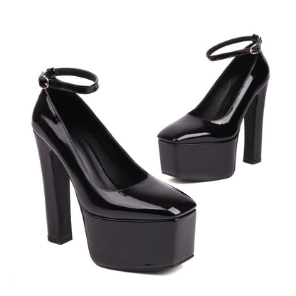 Scarpe Ortopediche Aggraziate dal Look Moderno