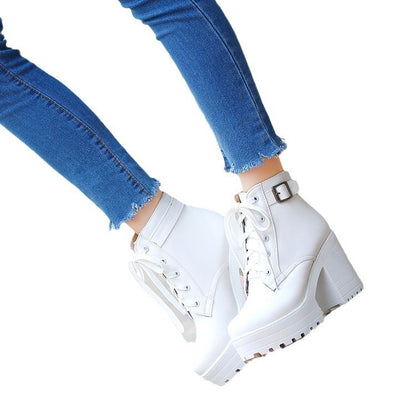 Stivali Ortopediche Aggraziate dal Look Moderno