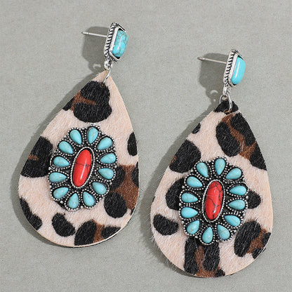 Orecchino artigianale delicato