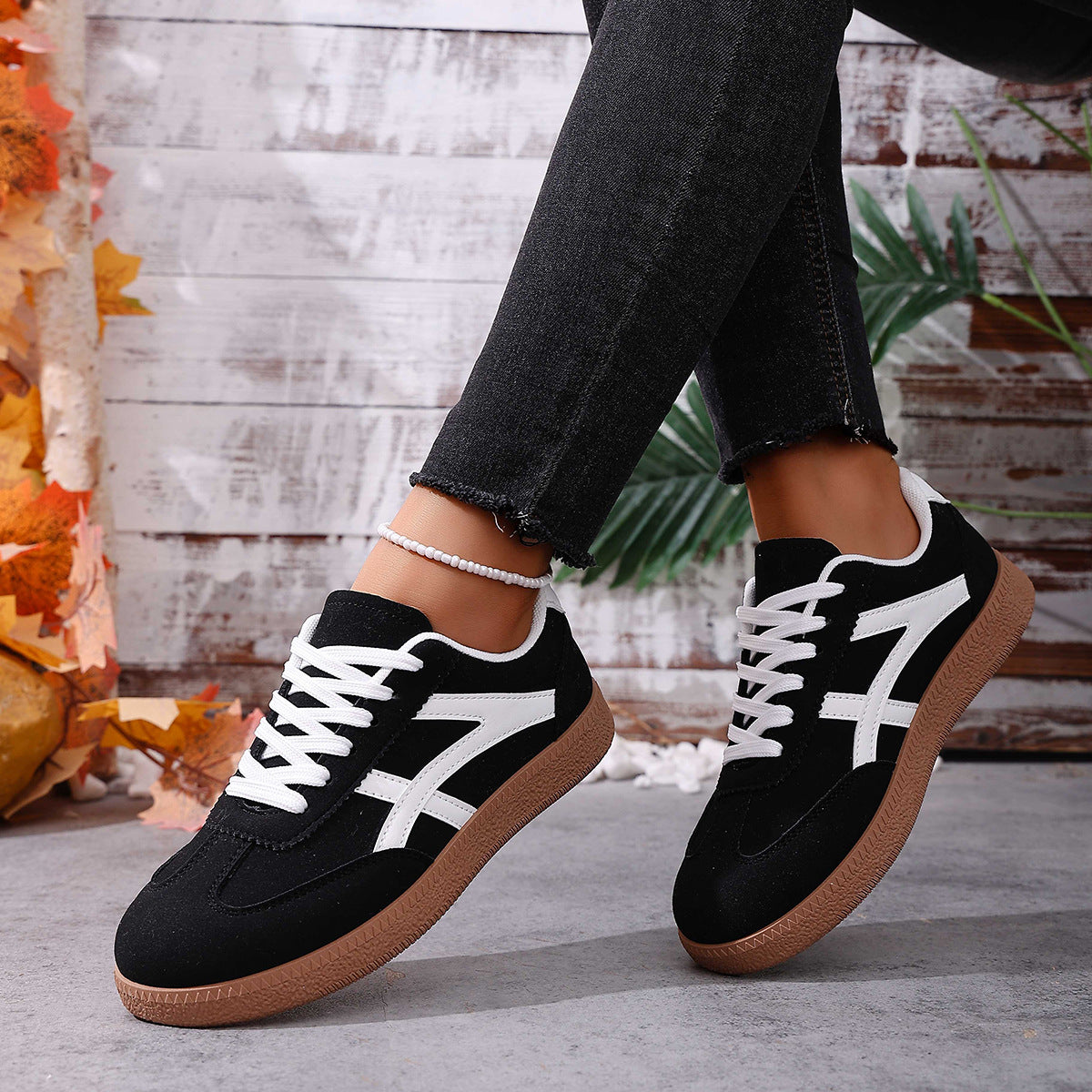 Scarpe Ortopediche Aggraziate dal Look Moderno