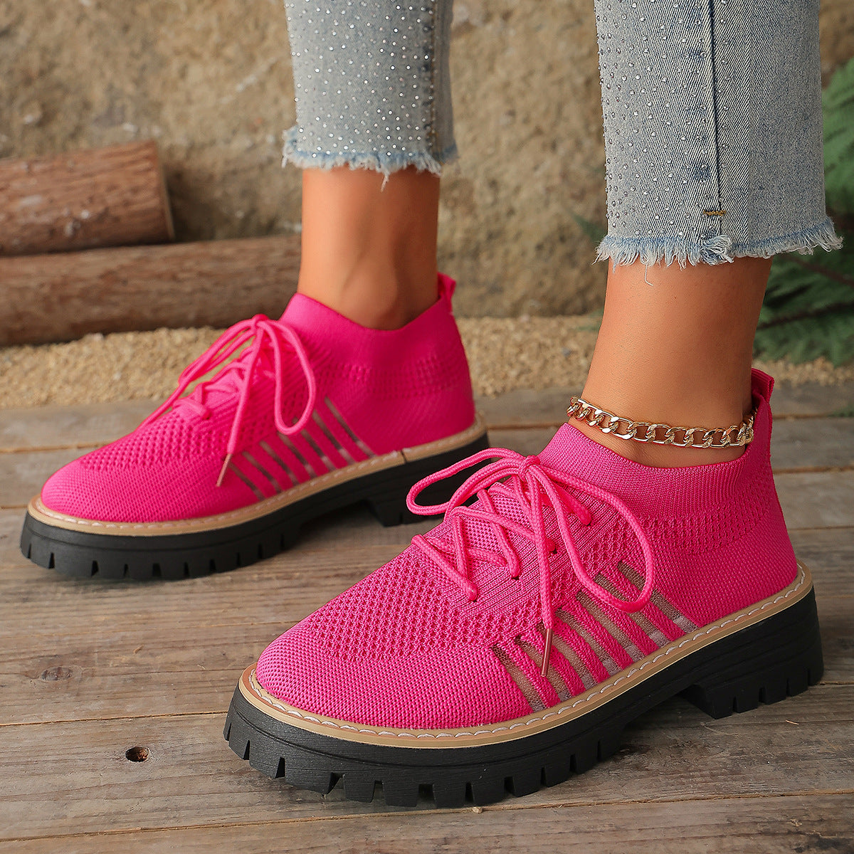Scarpe Ortopediche Aggraziate dal Look Moderno