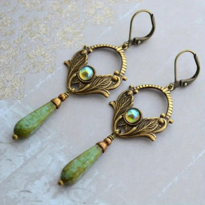 Orecchino classico dal fascino senza tempo