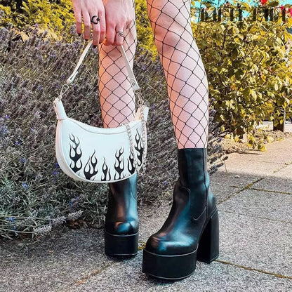 Stivali Ortopediche Chic dal Design Unico
