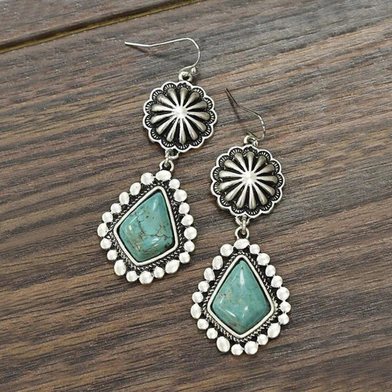 Argento Orecchino artigianale delicato