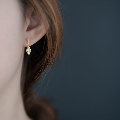 Orecchino stupendo per uso quotidiano