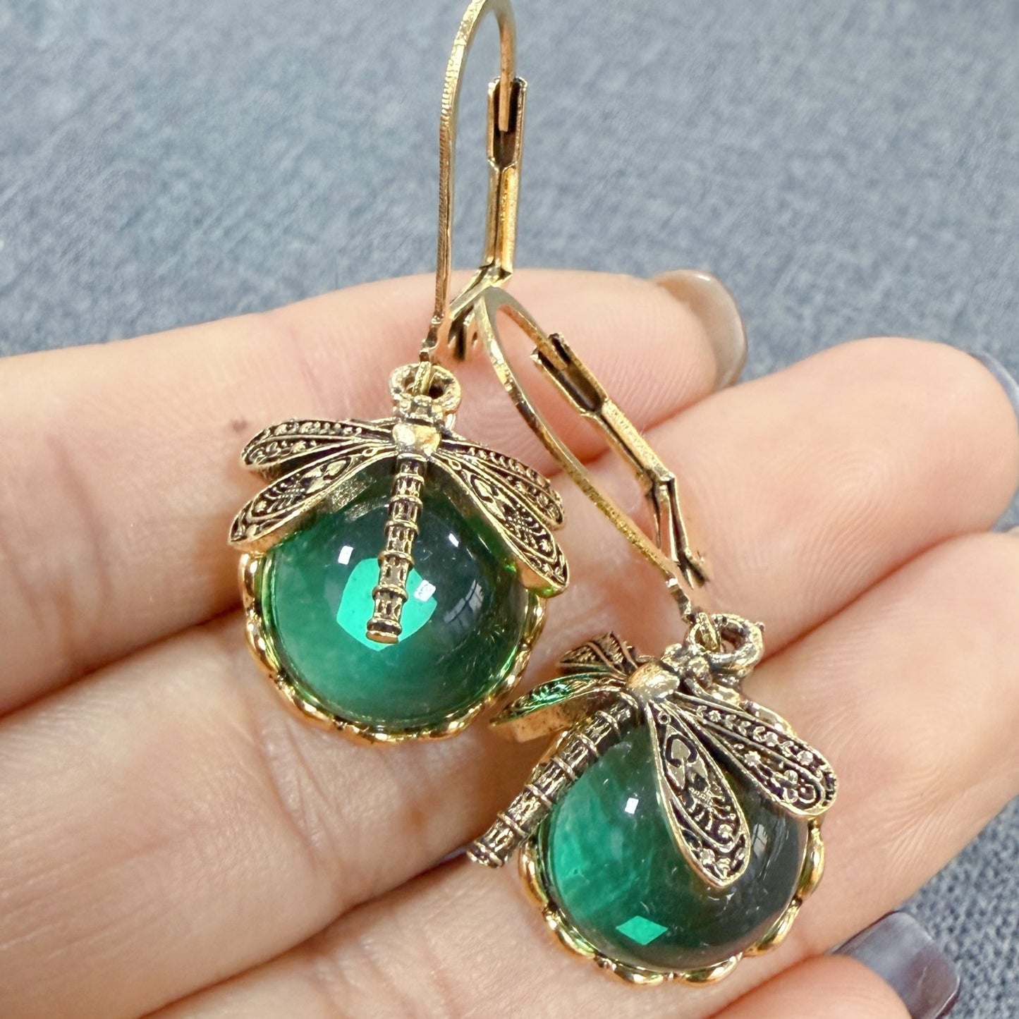 Orecchino romantico per momenti speciali