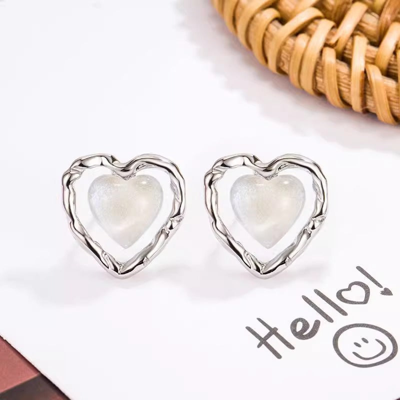 Orecchino artigianale delicato