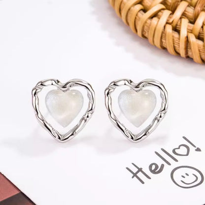 Orecchino artigianale delicato