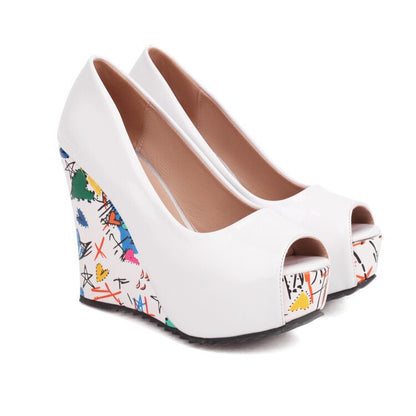Scarpe Ortopediche Aggraziate dal Look Moderno