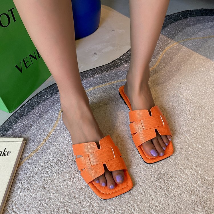 Scarpe Ortopediche Aggraziate dal Look Moderno