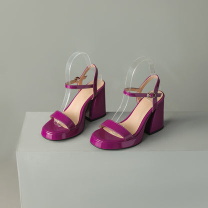 Sandali Ortopediche Aggraziate dal Look Moderno