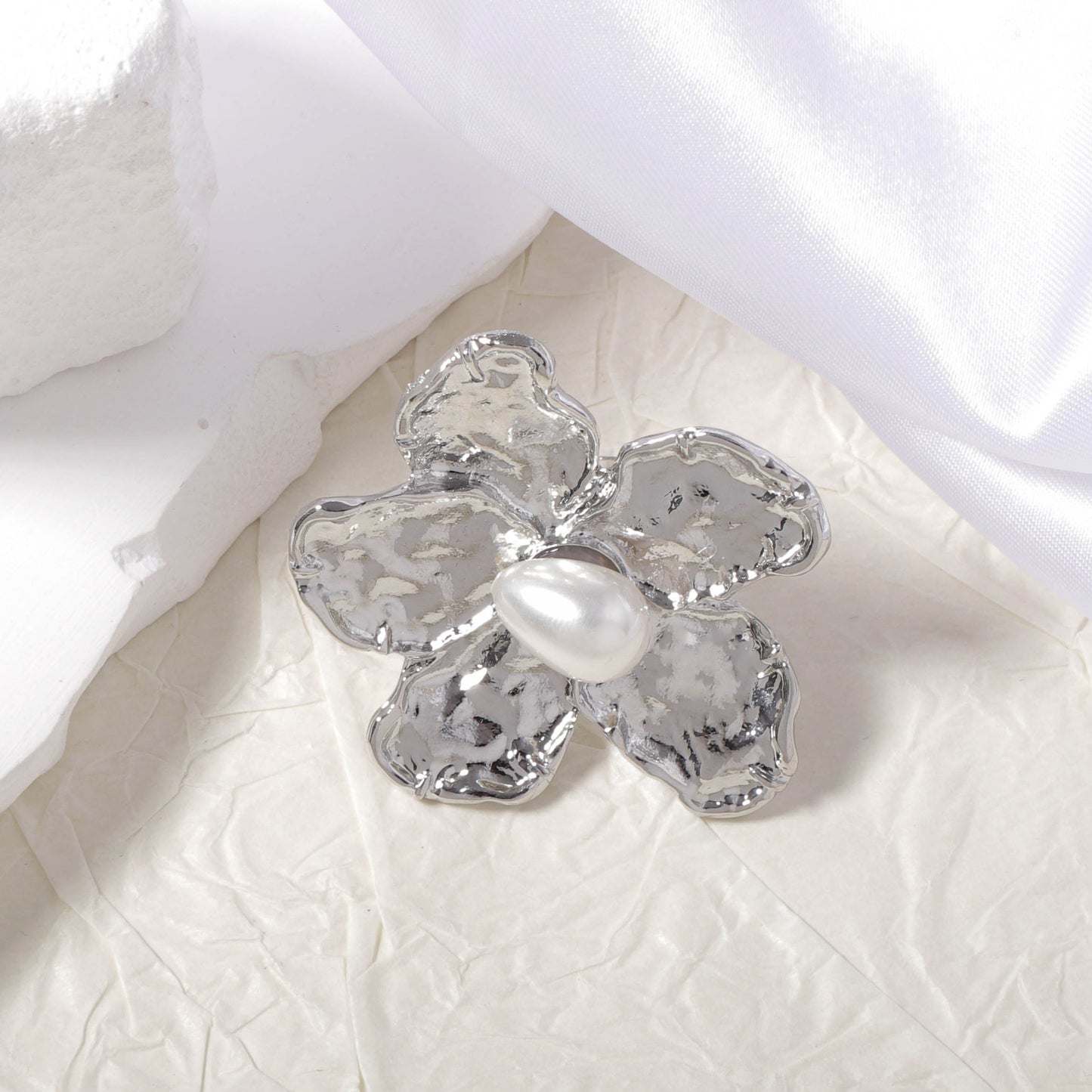 Perla Anello artigianale delicato