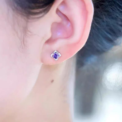 Orecchino classico dal fascino senza tempo