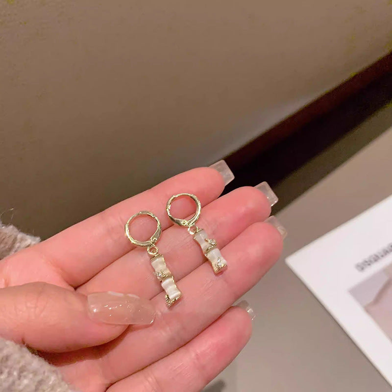 Orecchino stupendo per uso quotidiano