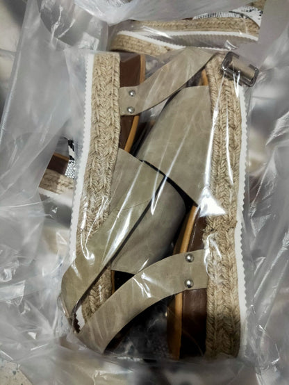 Sandali Ortopediche Aggraziate dal Look Moderno