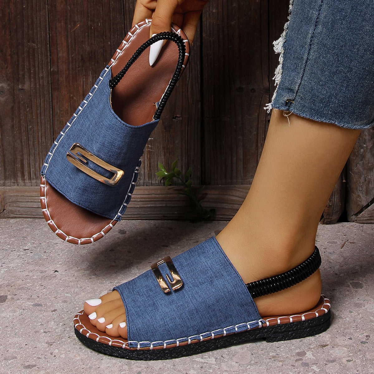 Sandali Ortopediche Aggraziate dal Look Moderno