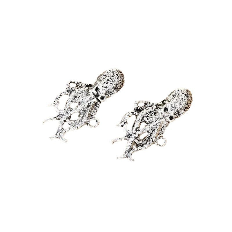 Orecchino vintage fatto a mano