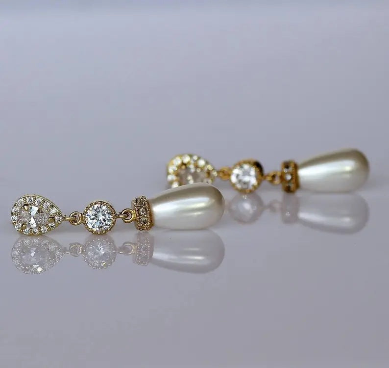 Orecchino stupendo per uso quotidiano