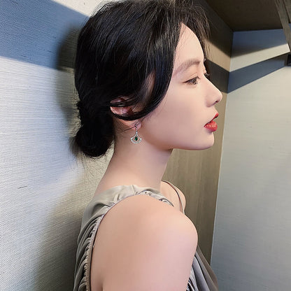 Orecchino classico dal fascino senza tempo